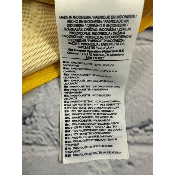 Nike Qatar Foundation Barcelona Soccer Jersey - Picture 4 of 7